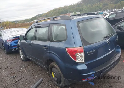 2011 Subaru Forester 2.5X из США, поврежденный, VIN JF2SHABC8BH703012
